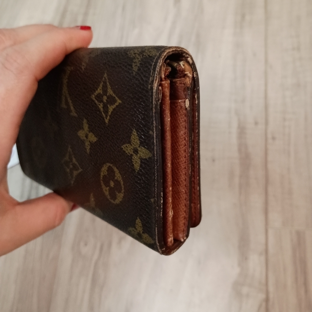 Authentic LOUIS VUITTON Porte Monnaie Tresor  Monogram France - Picture 3 of 15